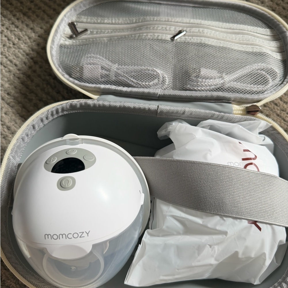 Momcozy M5 All in One Breast pump